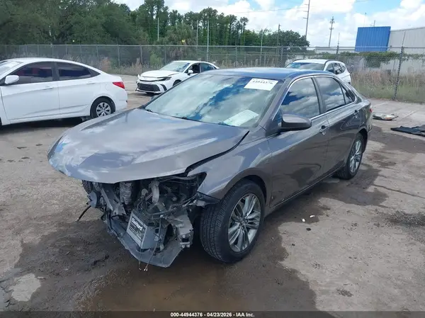 4T1BF1FK8HU630628 2017 TOYOTA CAMRY - Image 2