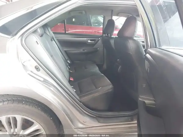 4T1BF1FK8HU631620 2017 TOYOTA CAMRY - Image 8