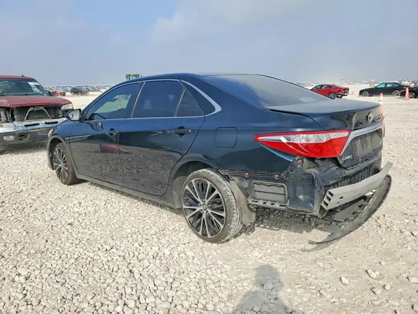 4T1BF1FK8HU632413 2017 TOYOTA CAMRY - Image 2