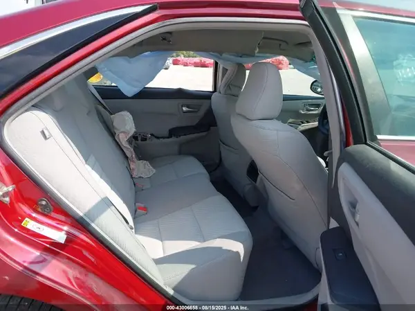 4T1BF1FK8HU633075 2017 TOYOTA CAMRY - Image 8