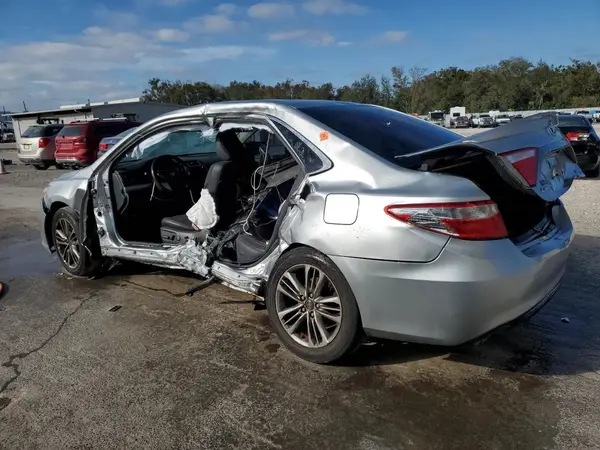 4T1BF1FK8HU633187 2017 TOYOTA CAMRY - Image 2