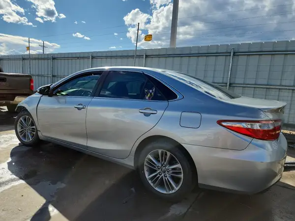 4T1BF1FK8HU635652 2017 TOYOTA CAMRY - Image 2