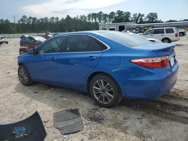 4T1BF1FK8HU635828 2017 TOYOTA CAMRY - Image 2