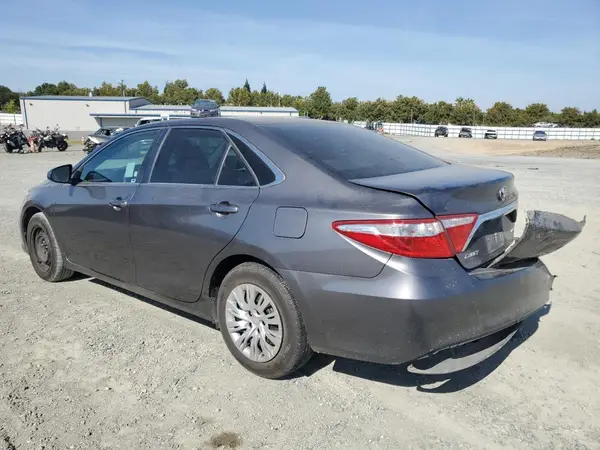 4T1BF1FK8HU636526 2017 TOYOTA CAMRY - Image 2