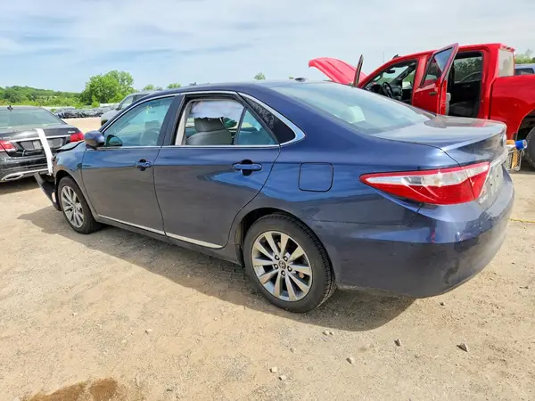 4T1BF1FK8HU637689 2017 TOYOTA CAMRY - Image 2