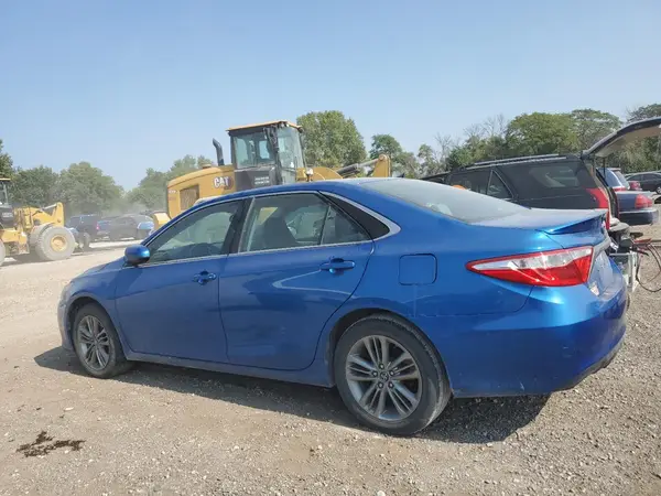 4T1BF1FK8HU639541 2017 TOYOTA CAMRY - Image 2