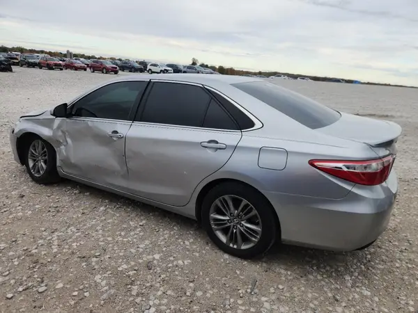 4T1BF1FK8HU640155 2017 TOYOTA CAMRY - Image 2