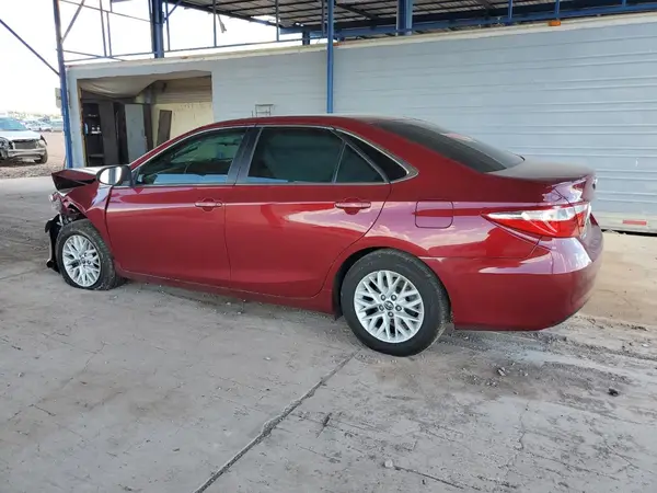 4T1BF1FK8HU641158 2017 TOYOTA CAMRY - Image 2
