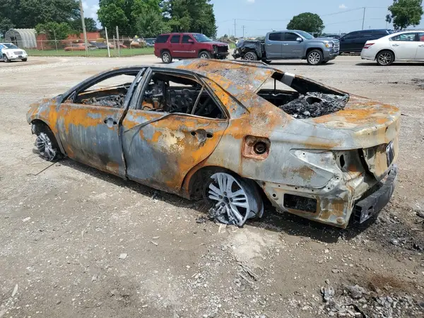 4T1BF1FK8HU641385 2017 TOYOTA CAMRY - Image 2