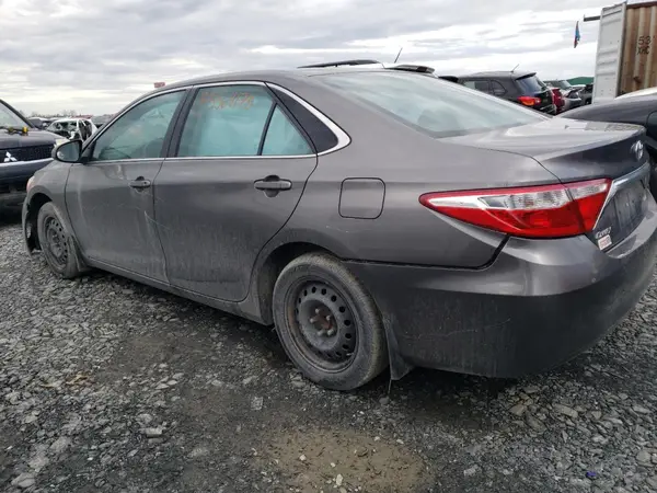 4T1BF1FK8HU642942 2017 TOYOTA CAMRY - Image 2