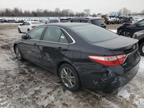 4T1BF1FK8HU644755 2017 TOYOTA CAMRY - Image 2