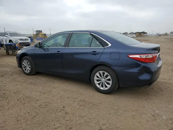 4T1BF1FK8HU645520 2017 TOYOTA CAMRY - Image 2