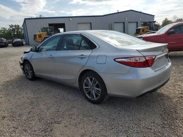4T1BF1FK8HU645629 2017 TOYOTA CAMRY - Image 2