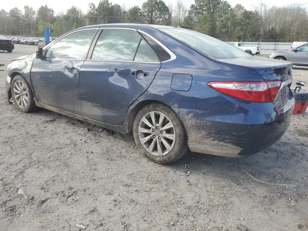 4T1BF1FK8HU646957 2017 TOYOTA CAMRY - Image 2