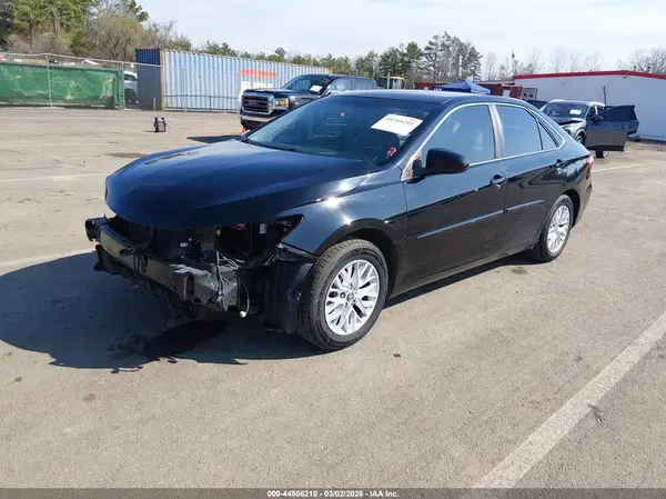 4T1BF1FK8HU654329 2017 TOYOTA CAMRY - Image 2
