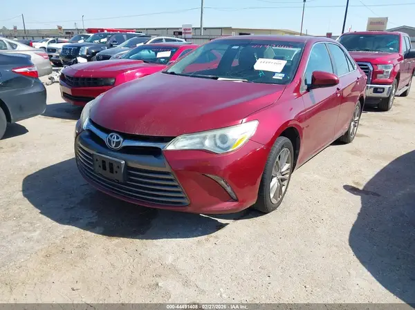4T1BF1FK8HU655948 2017 TOYOTA CAMRY - Image 2