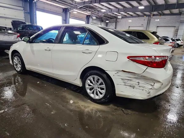 4T1BF1FK8HU657361 2017 TOYOTA CAMRY - Image 2