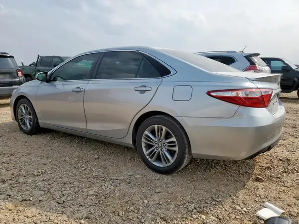 4T1BF1FK8HU663385 2017 TOYOTA CAMRY - Image 2