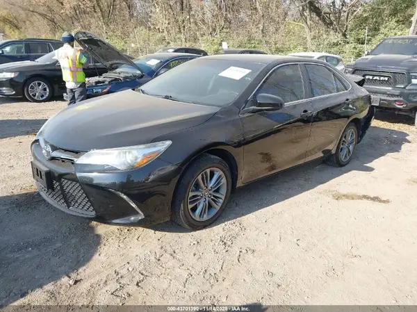 4T1BF1FK8HU664326 2017 TOYOTA CAMRY - Image 2