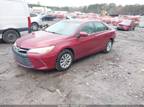4T1BF1FK8HU669185 2017 TOYOTA CAMRY - Image 2