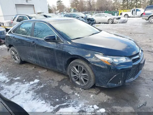 4T1BF1FK8HU676279 2017 TOYOTA CAMRY - Image 1