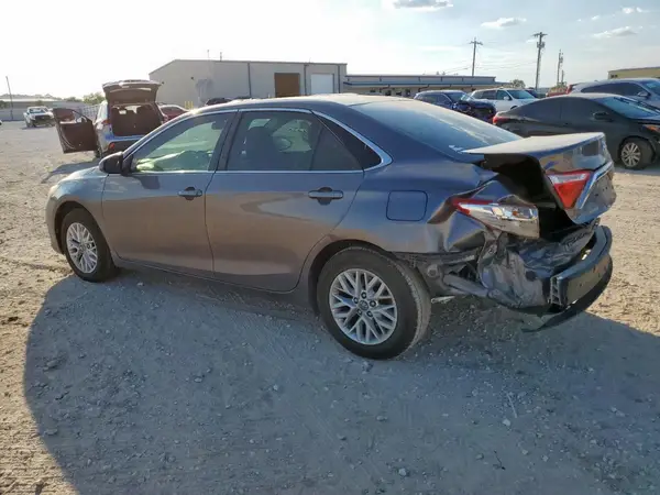 4T1BF1FK8HU677920 2017 TOYOTA CAMRY - Image 2