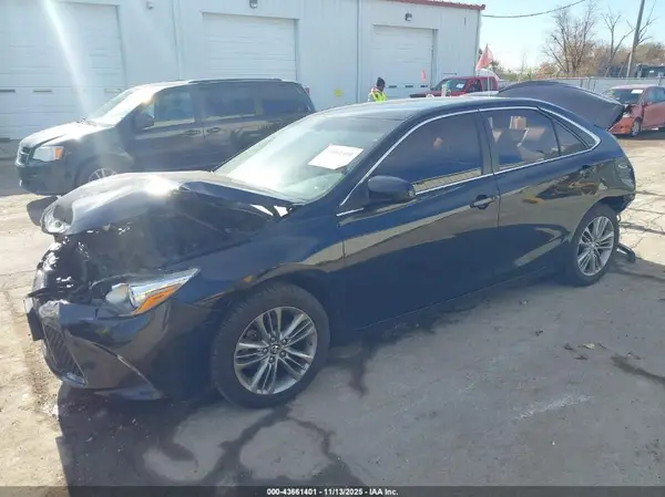4T1BF1FK8HU680350 2017 TOYOTA CAMRY - Image 2