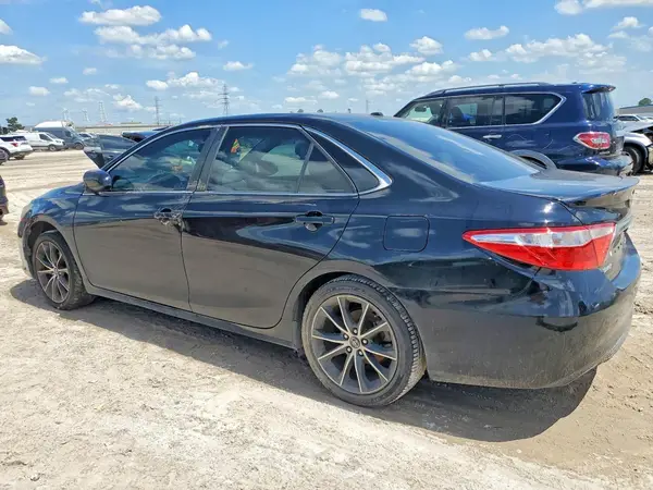 4T1BF1FK8HU682910 2017 TOYOTA CAMRY - Image 2
