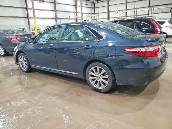 4T1BF1FK8HU683815 2017 TOYOTA CAMRY - Image 2