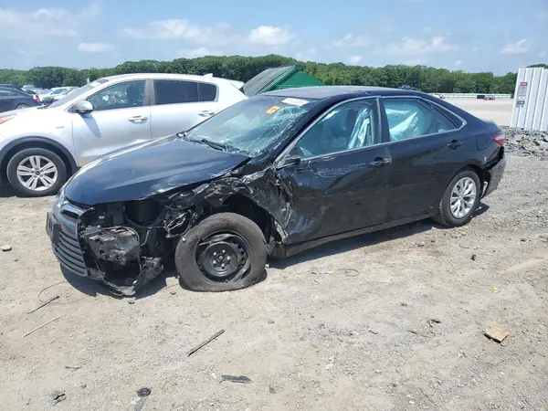 4T1BF1FK8HU684706 2017 TOYOTA CAMRY - Image 1