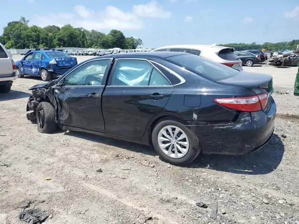 4T1BF1FK8HU684706 2017 TOYOTA CAMRY - Image 2