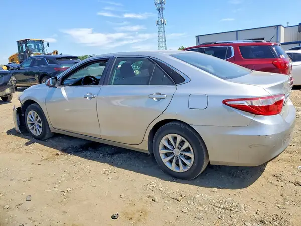 4T1BF1FK8HU691350 2017 TOYOTA CAMRY - Image 2