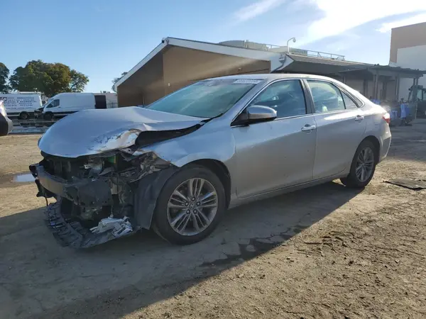 4T1BF1FK8HU695043 2017 TOYOTA CAMRY - Image 1