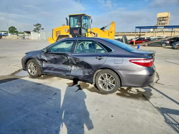 4T1BF1FK8HU695253 2017 TOYOTA CAMRY - Image 2