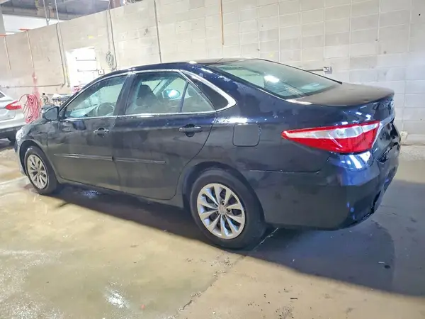 4T1BF1FK8HU701472 2017 TOYOTA CAMRY - Image 2
