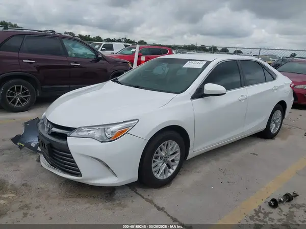 4T1BF1FK8HU703609 2017 TOYOTA CAMRY - Image 2