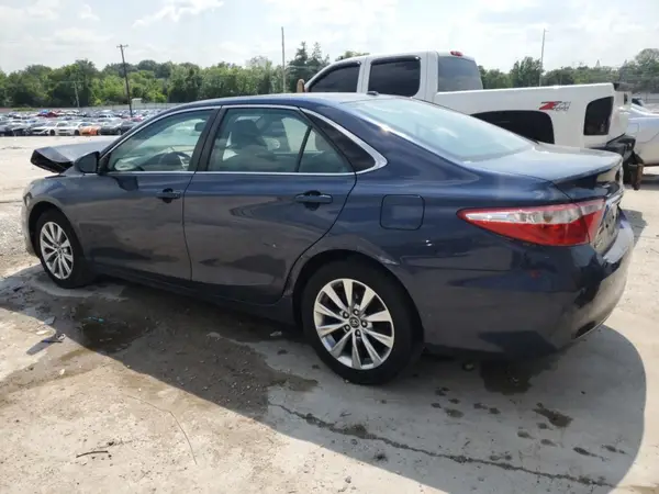 4T1BF1FK8HU706705 2017 TOYOTA CAMRY - Image 2