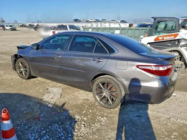 4T1BF1FK8HU707921 2017 TOYOTA CAMRY - Image 2