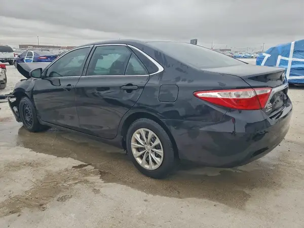 4T1BF1FK8HU713881 2017 TOYOTA CAMRY - Image 2