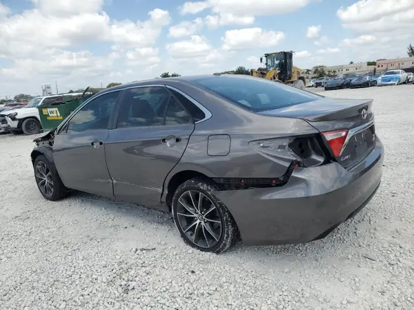 4T1BF1FK8HU714836 2017 TOYOTA CAMRY - Image 2