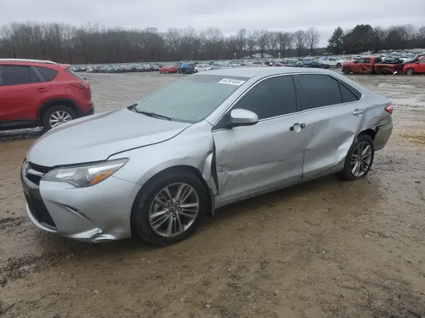 4T1BF1FK8HU717526 2017 TOYOTA CAMRY - Image 1