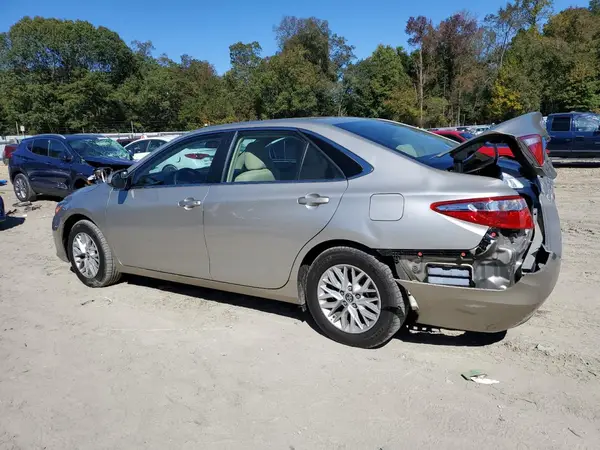 4T1BF1FK8HU717736 2017 TOYOTA CAMRY - Image 2