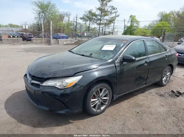 4T1BF1FK8HU718479 2017 TOYOTA CAMRY - Image 2