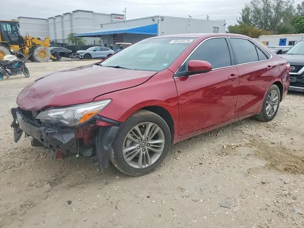 4T1BF1FK8HU721012 2017 TOYOTA CAMRY - Image 1