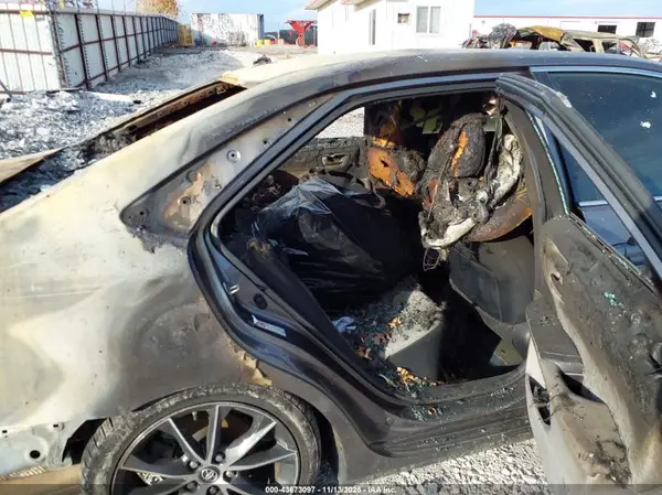 4T1BF1FK8HU725951 2017 TOYOTA CAMRY - Image 8