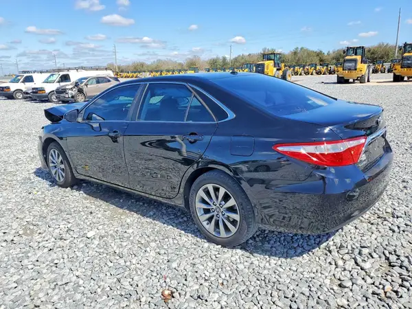 4T1BF1FK8HU726579 2017 TOYOTA CAMRY - Image 2