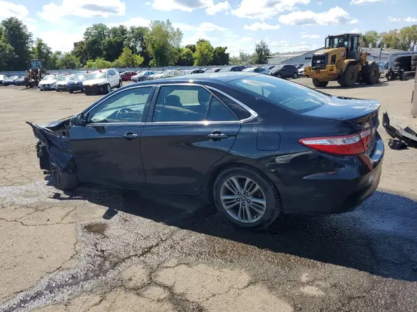 4T1BF1FK8HU727621 2017 TOYOTA CAMRY - Image 2