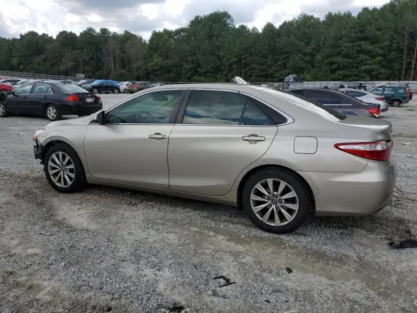 4T1BF1FK8HU728574 2017 TOYOTA CAMRY - Image 2