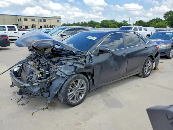 4T1BF1FK8HU729613 2017 TOYOTA CAMRY - Image 1