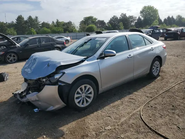 4T1BF1FK8HU731104 2017 TOYOTA CAMRY - Image 1